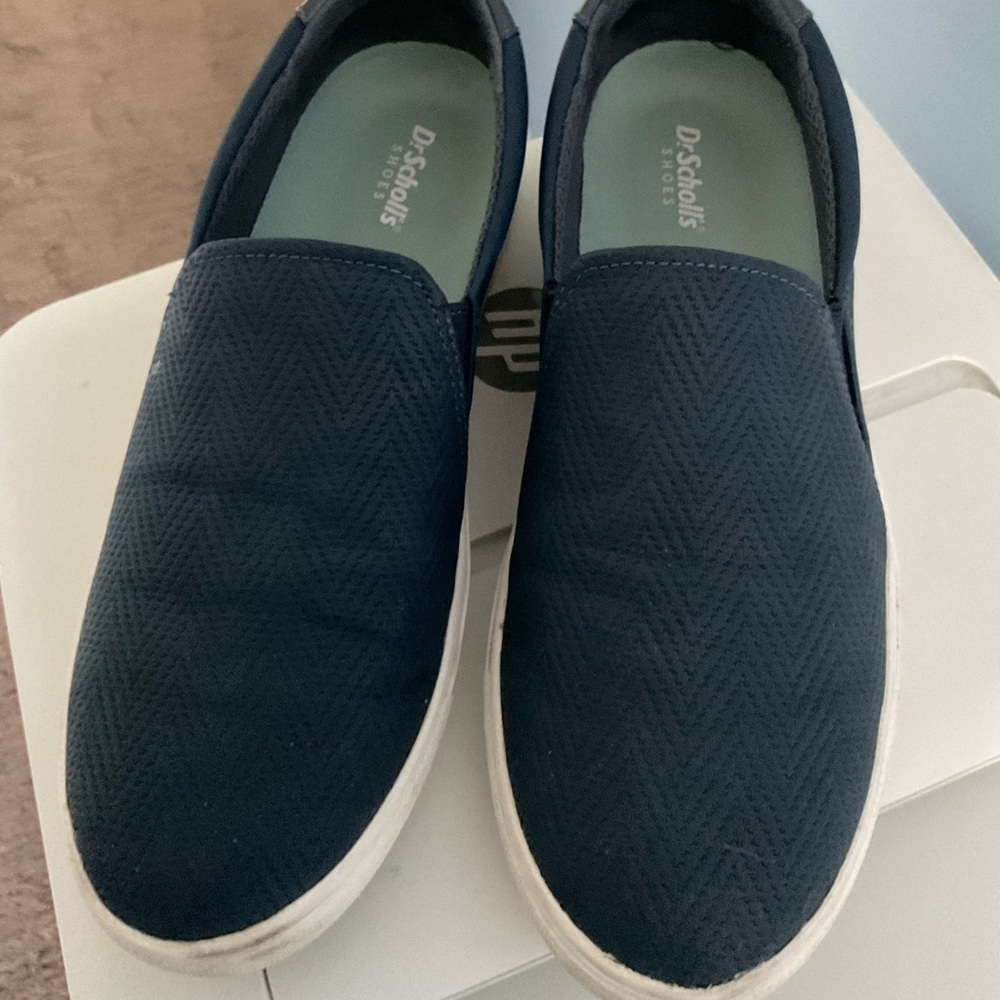 Ladies Dr. Scholl’s slip on shoes